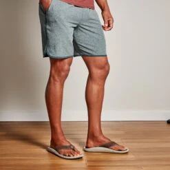 OluKai Ulele - Dark Wood -OluKai Shop 10435 6363 102 M ULELE DkWoodDkWood