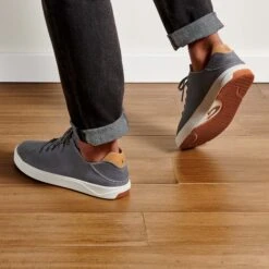 OluKai Lae‘ahi Lī ‘Ili - Charcoal -OluKai Shop 10455 2626 102 M Lae ahiLi Ili ChrChr Web Opt