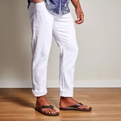 OluKai ‘Ilikai - Dark Wood -OluKai Shop 10492 6363 102 M ILIKAI DkWoodDkWood