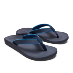 OluKai Kōko‘o - Moonlit Ocean -OluKai Shop 10493 7E7E 003 M Kokoo MoonlitOceanMoonlitOcean 4ba87249 600e 4c1d 9d93 b09820c4b4ac