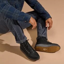 OluKai Mōlina - Black 12 OluKai Mōlina - Black -OluKai Shop 10501 4040 102 M MOLINA BlackBlack V2