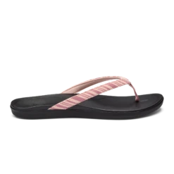 OluKai Ho‘ōpio - Pink Clay / Stripe