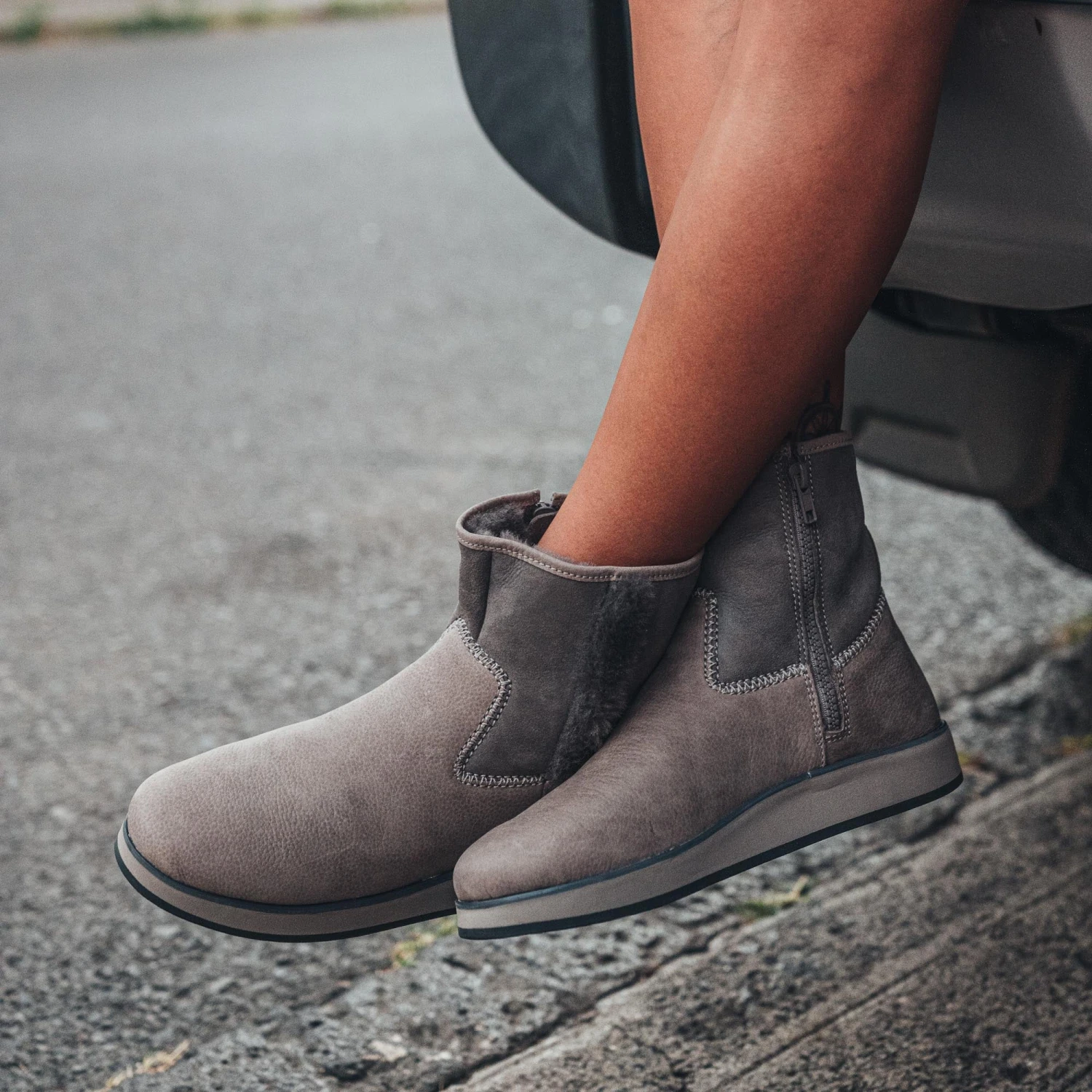 OluKai Pāʻina Hulu - Fog 4 OluKai Pāʻina Hulu - Fog - Image 2