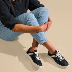 OluKai Hā‘upu - Black -OluKai Shop 20493 4040 102 W HA UPU BlackBlack