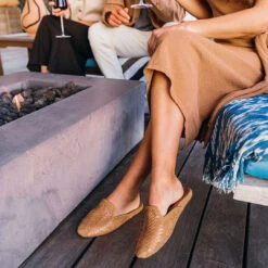 OluKai Mi‘i - Fox -OluKai Shop 20495 FXFX 102 f390f105 6373 440c 898b 3216e1ebd95f